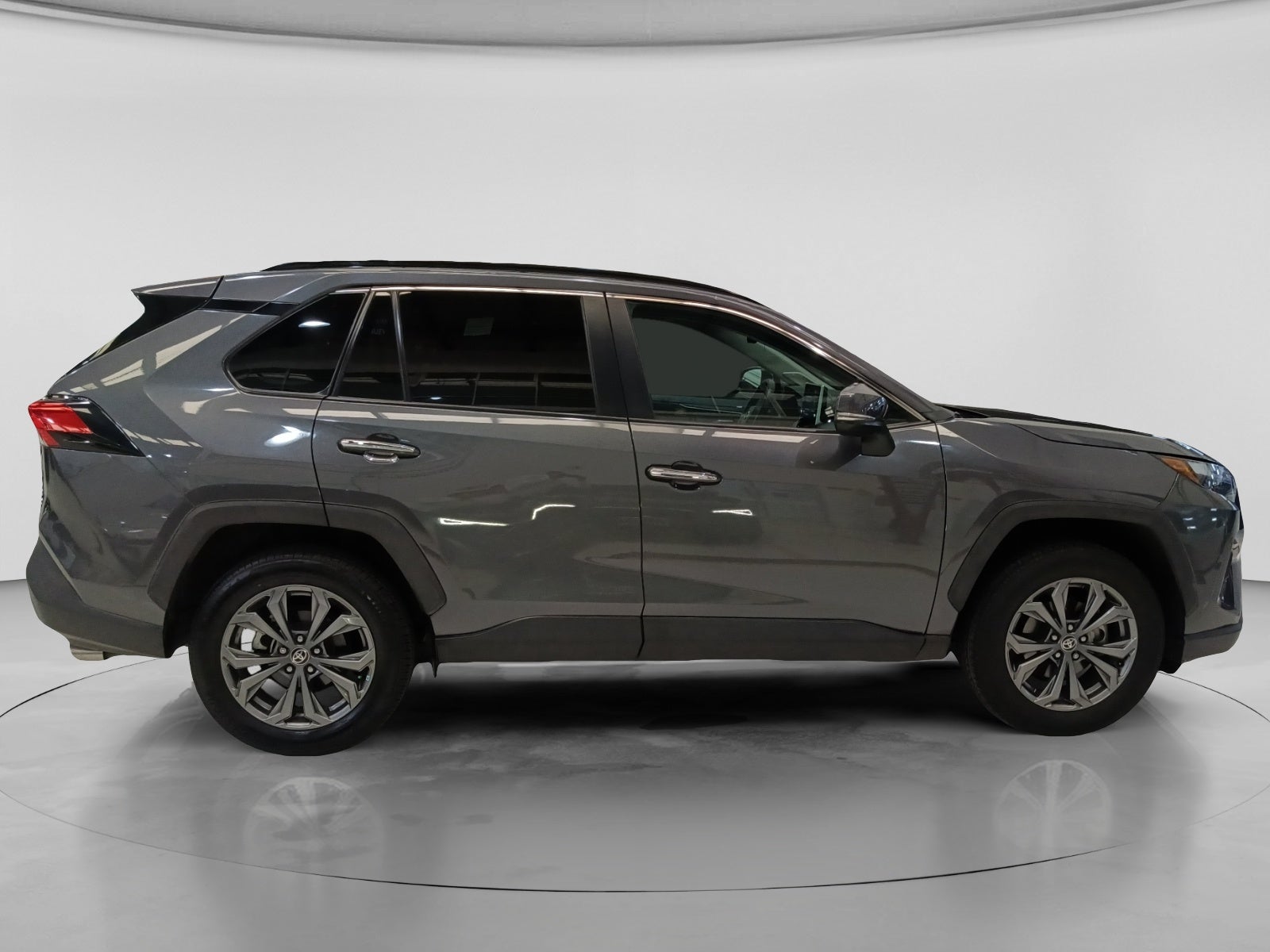 2022 Toyota RAV4 LIMITED HV