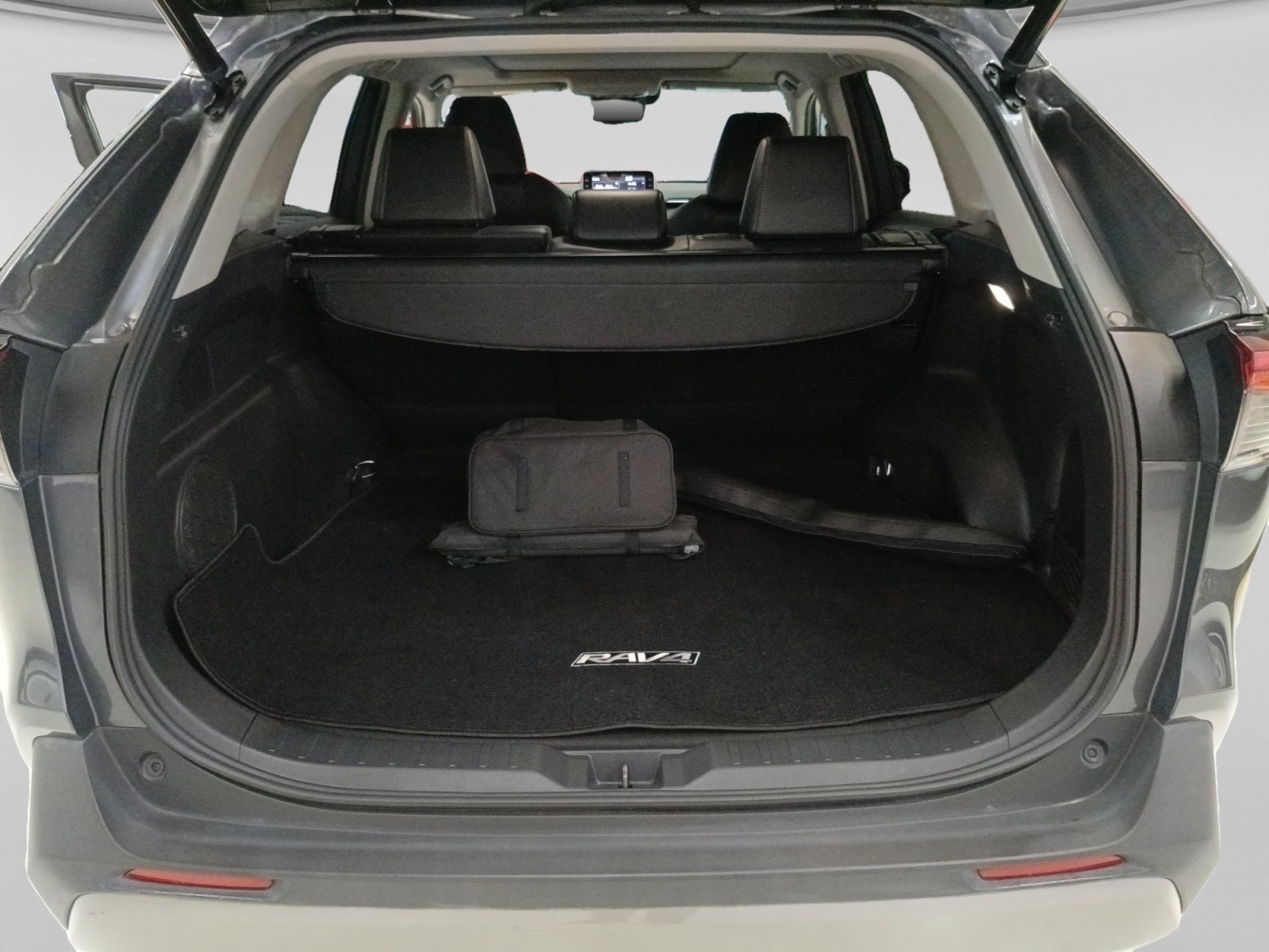 2022 Toyota RAV4 LIMITED HV