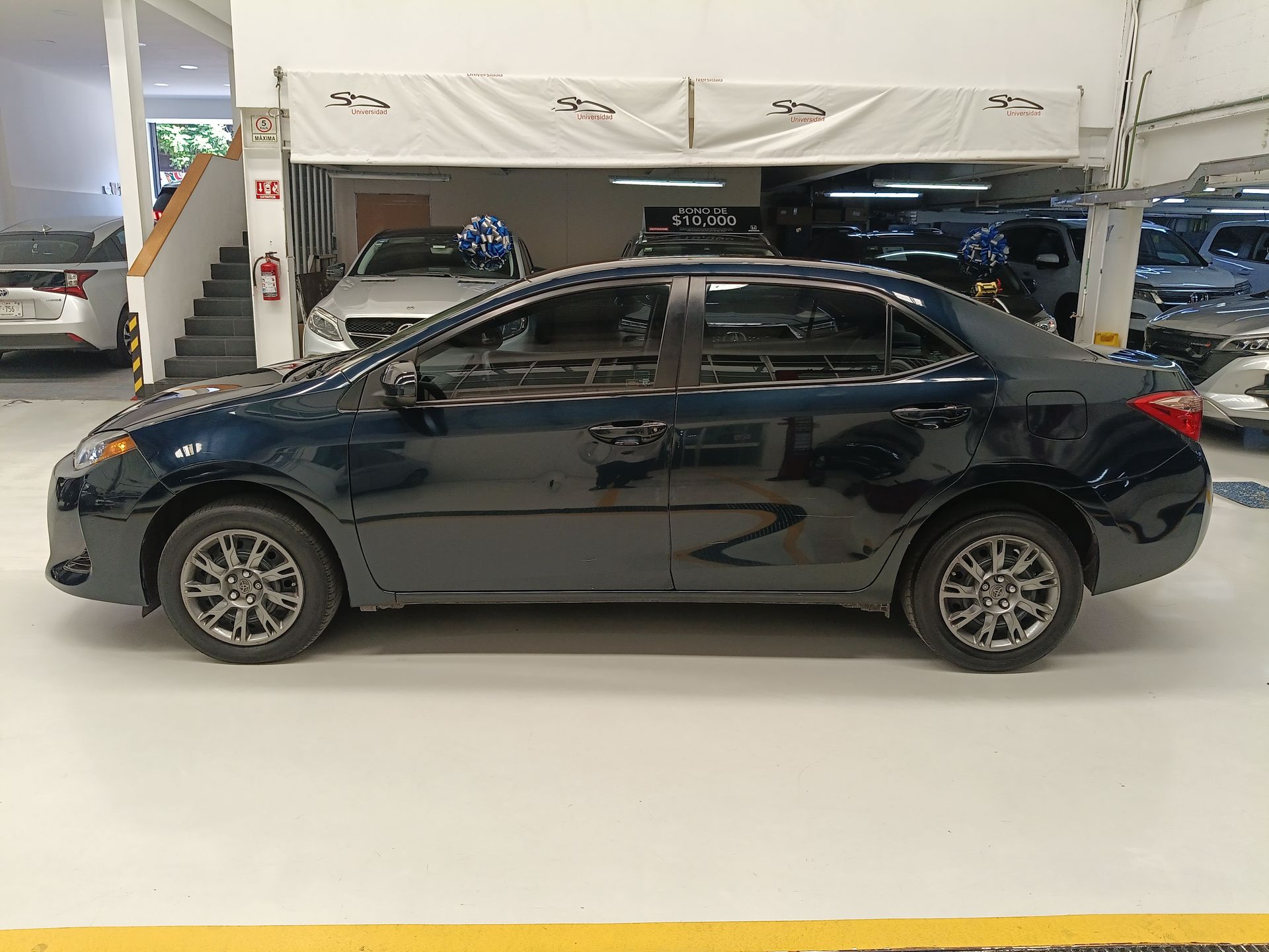 2018 Toyota COROLLA BASE MT