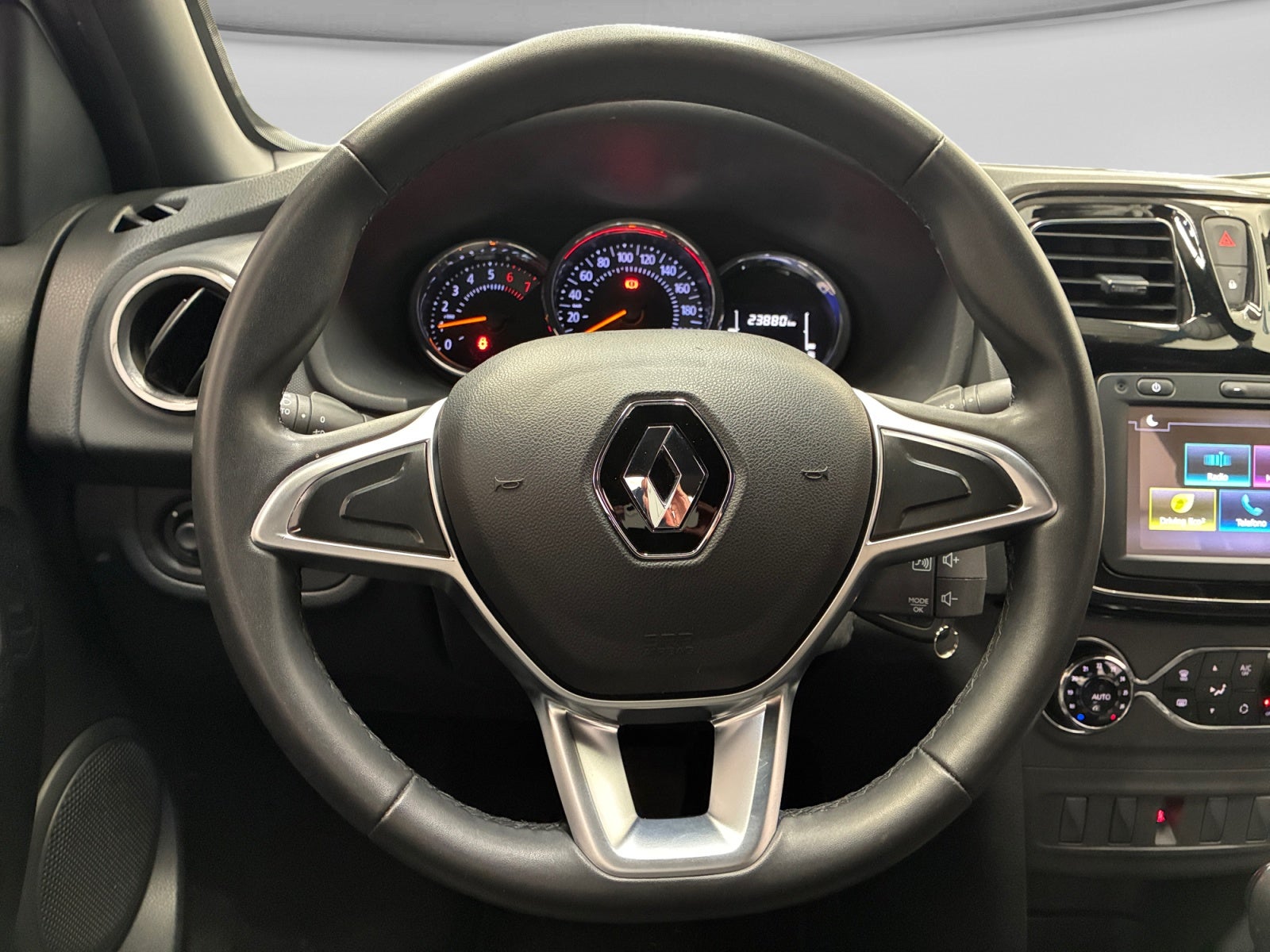 2024 RENAULT LOGAN LOGAN INTENS