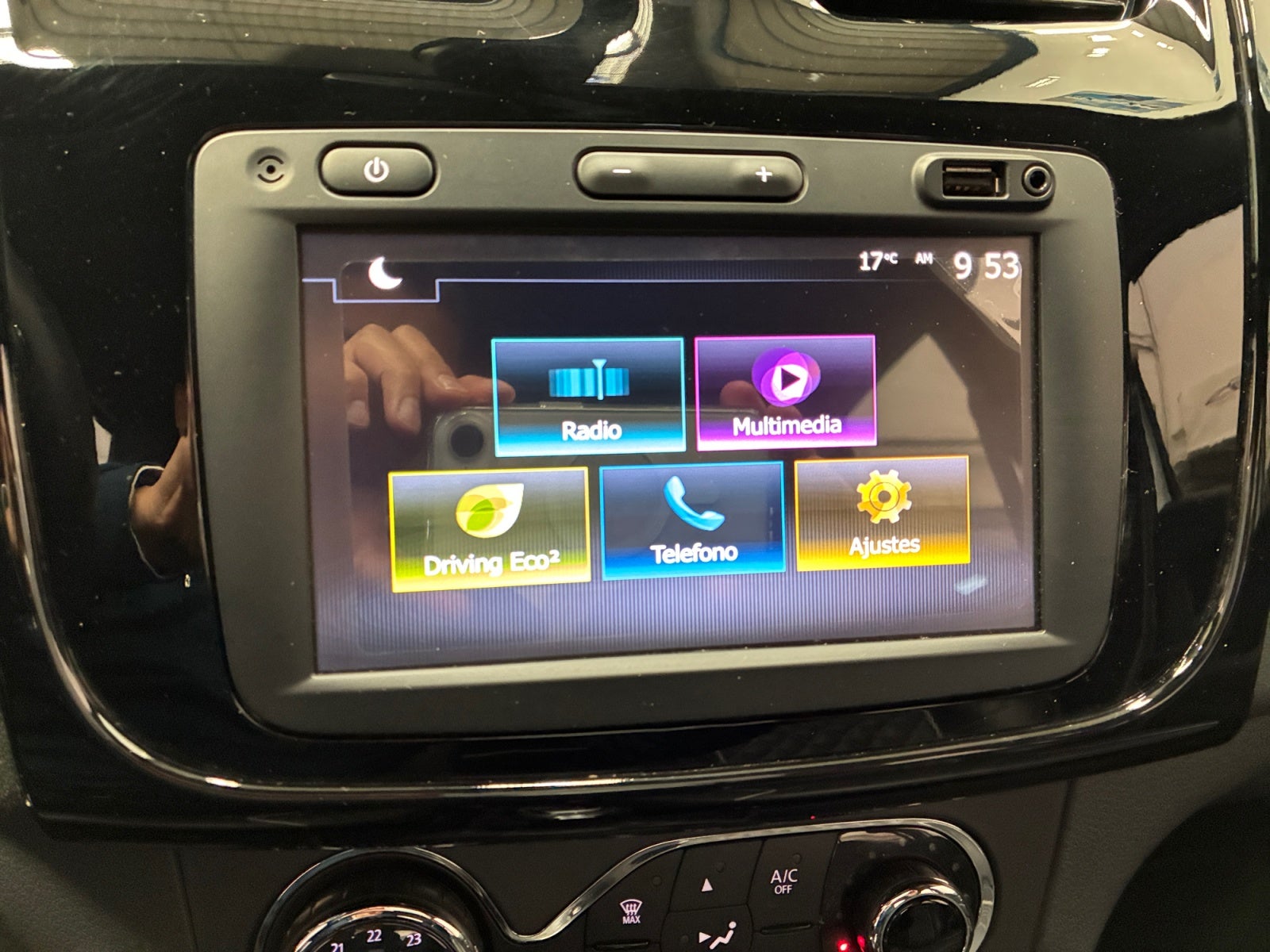2024 RENAULT LOGAN LOGAN INTENS