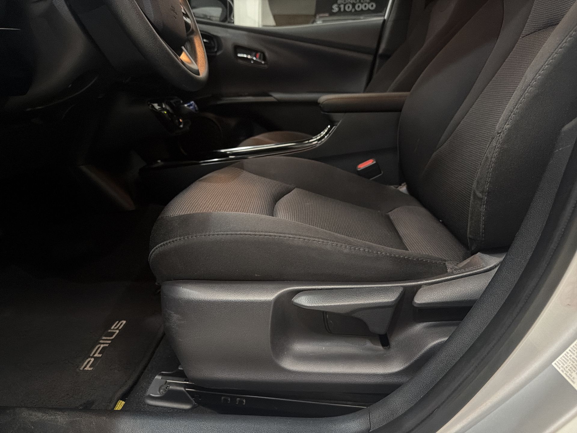 2022 Toyota PRIUS BASE BASE