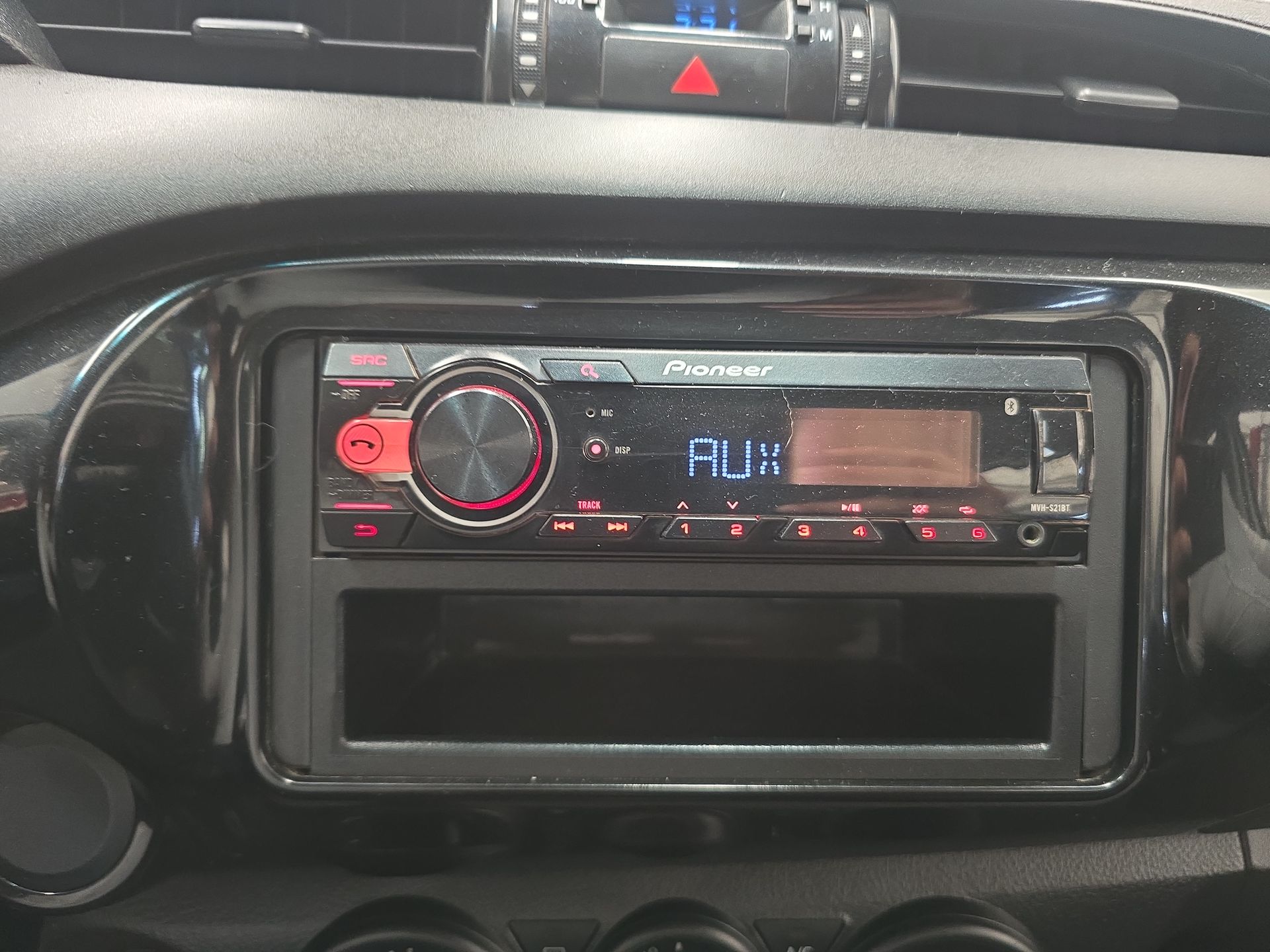 2019 Toyota HILUX 4X4 DOBLE CABINA DIESEL MT