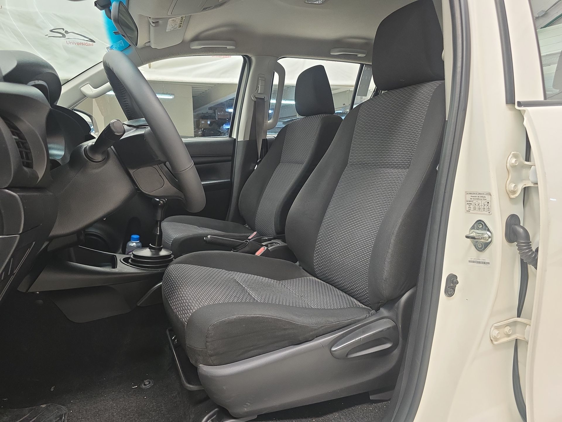 2019 Toyota HILUX 4X4 DOBLE CABINA DIESEL MT