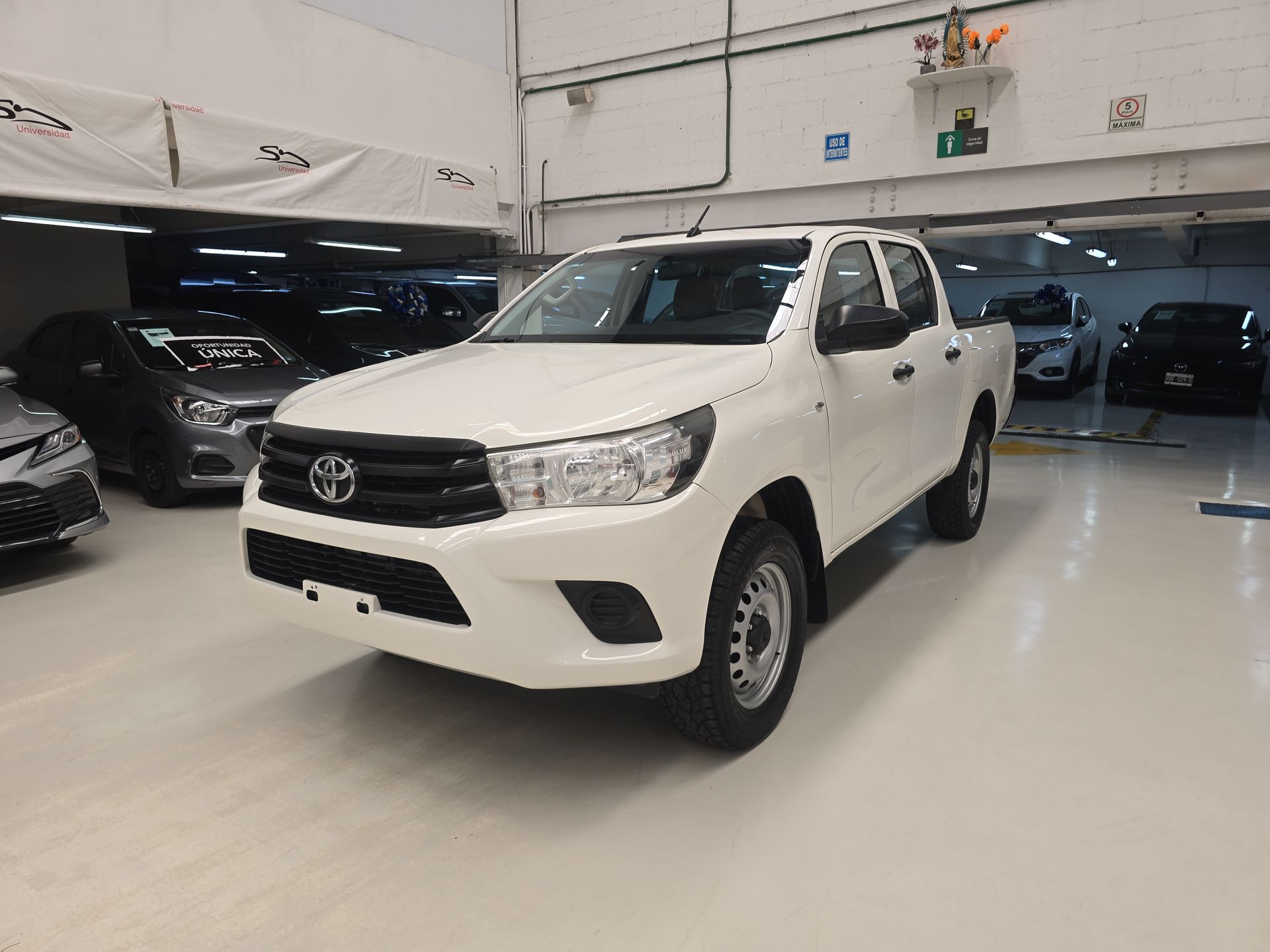 2019 Toyota HILUX 4X4 DOBLE CABINA DIESEL MT
