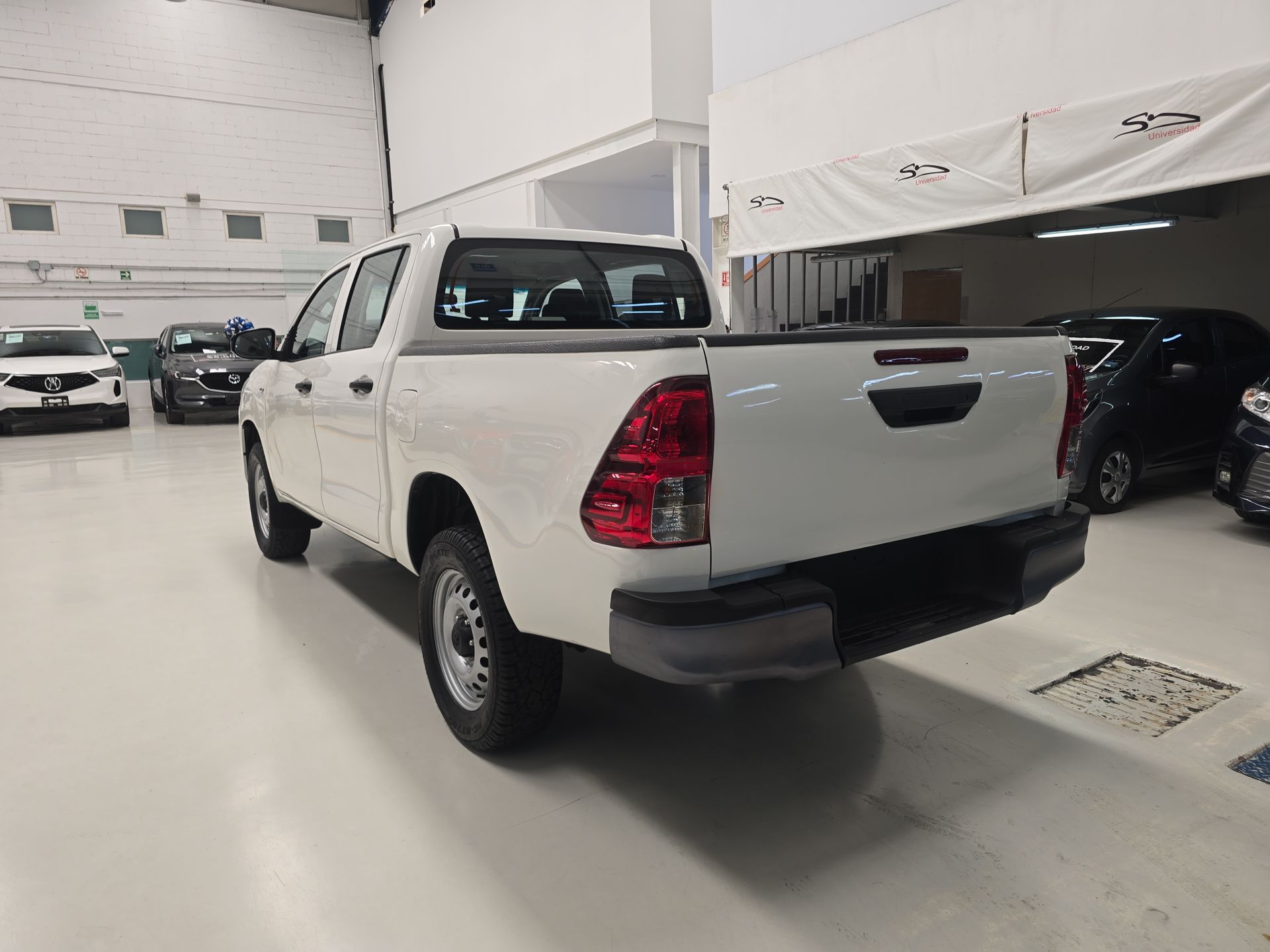 2019 Toyota HILUX 4X4 DOBLE CABINA DIESEL MT