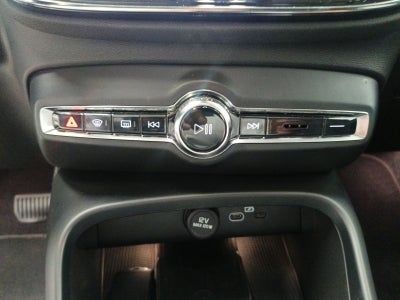 2023 Volvo XC40 PLUS B4 MILD HYBRID