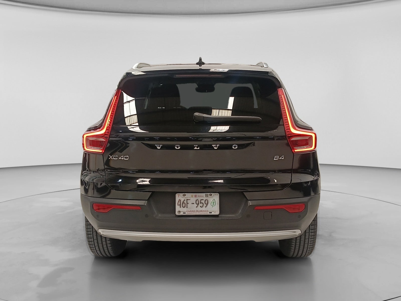 2023 Volvo XC40 PLUS B4 MILD HYBRID