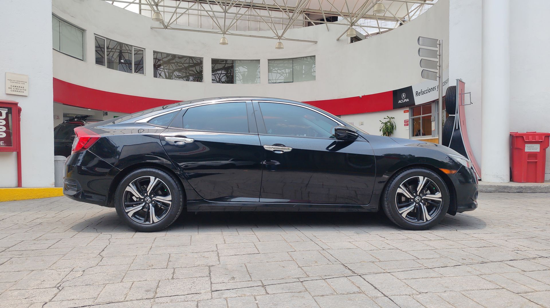 2018 Honda CIVIC TOURING