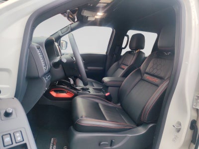 2024 Nissan FRONTIER V6 PRO-4X 24