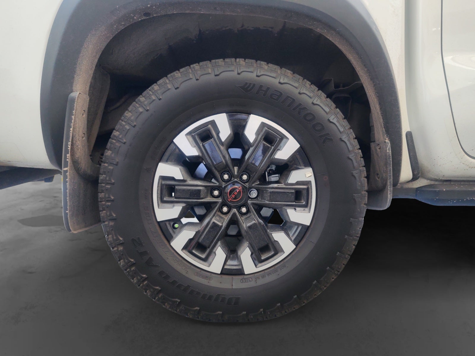 2024 Nissan FRONTIER V6 PRO-4X 24