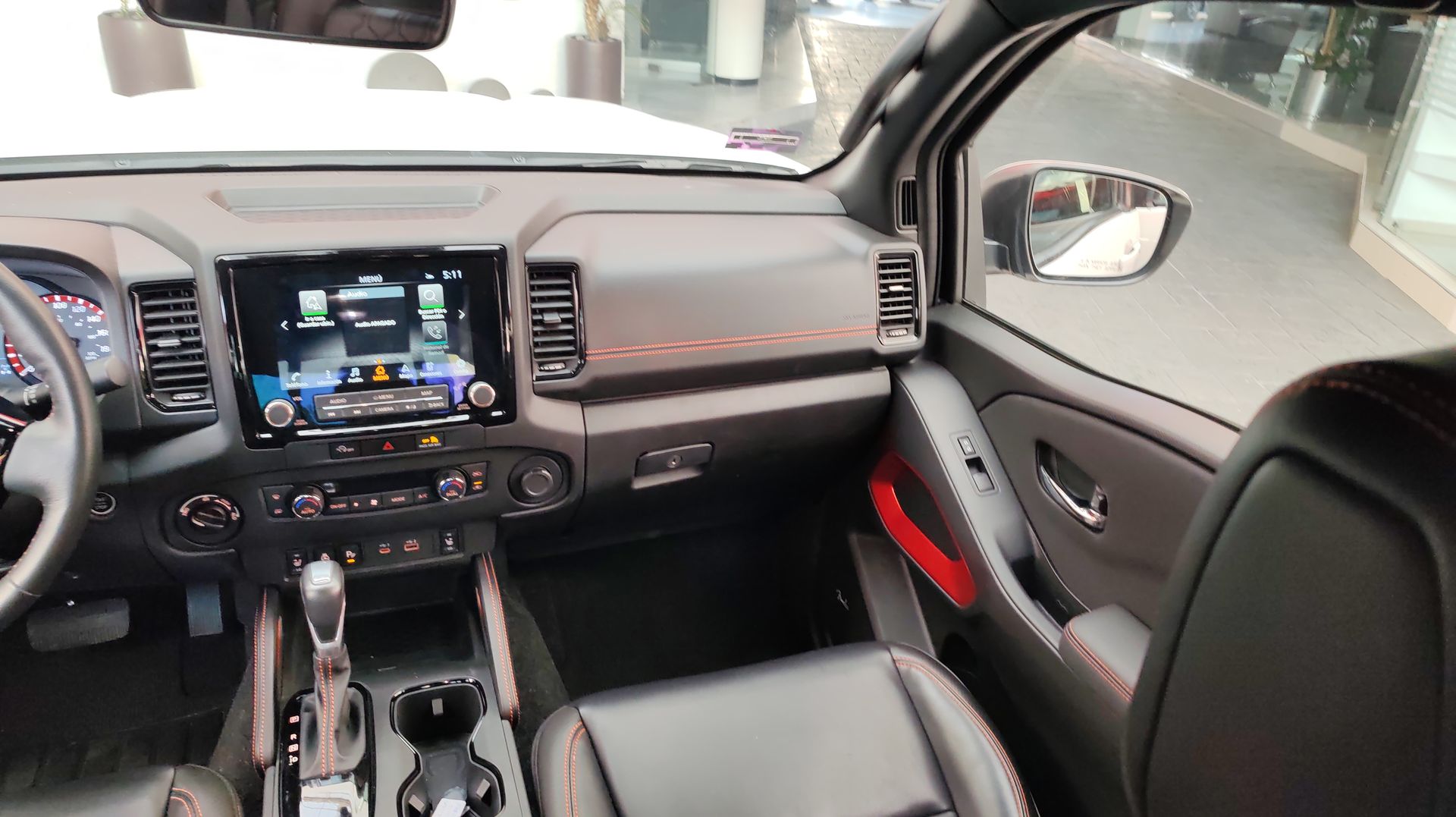 2024 Nissan FRONTIER V6 PRO-4X 24