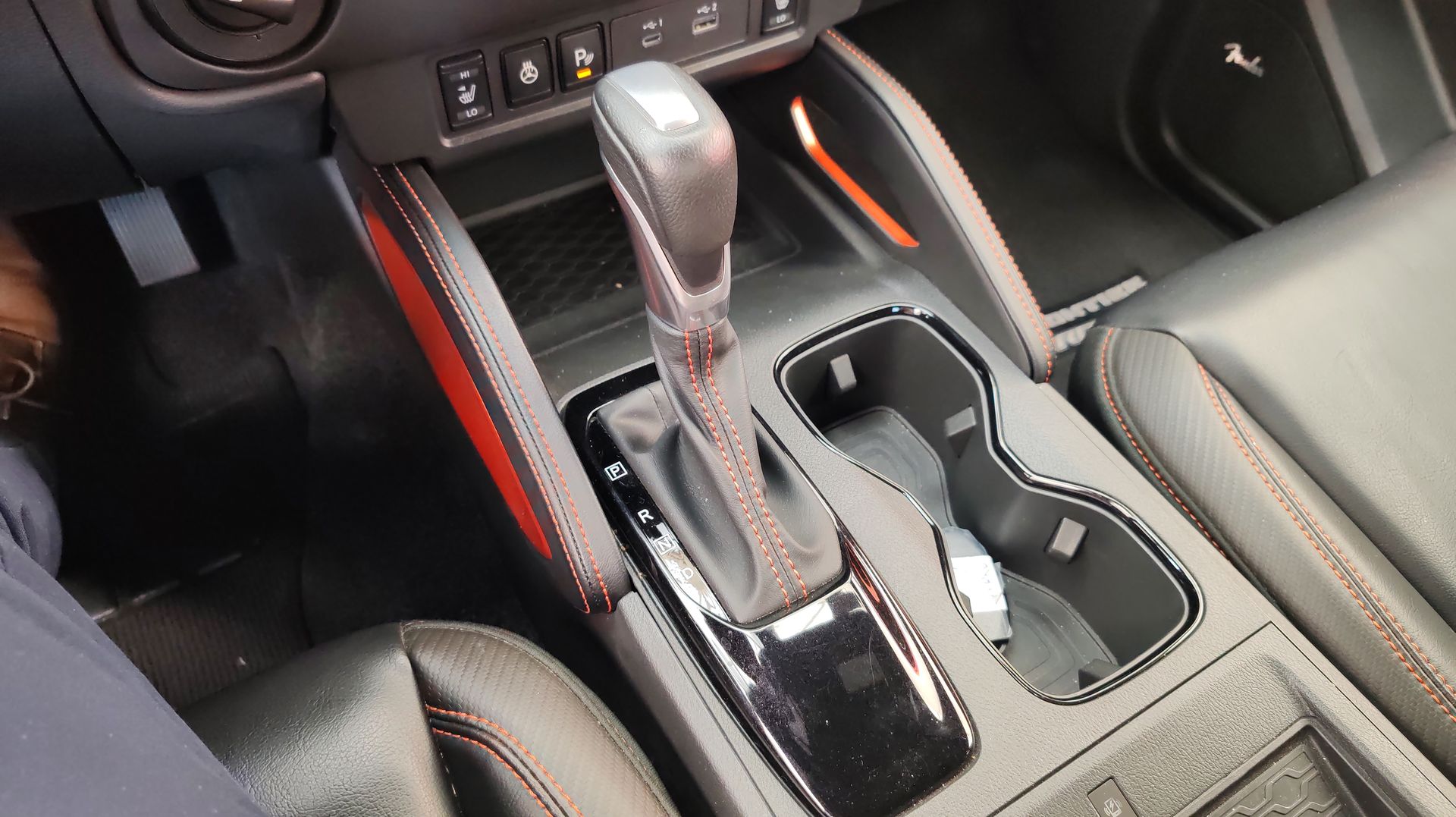 2024 Nissan FRONTIER V6 PRO-4X 24