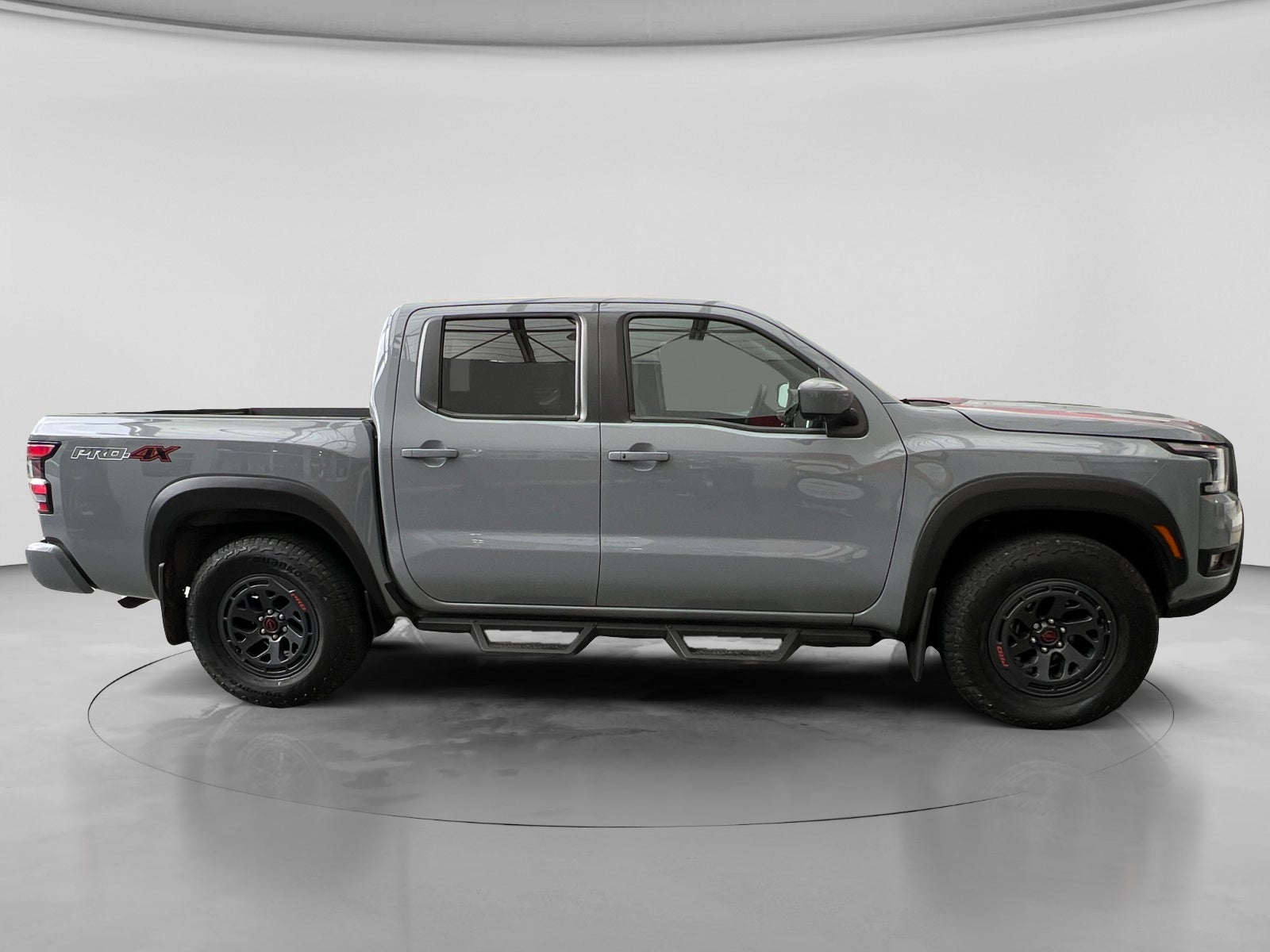 2025 Nissan FRONTIER PRO-4X 4X4 TA 25