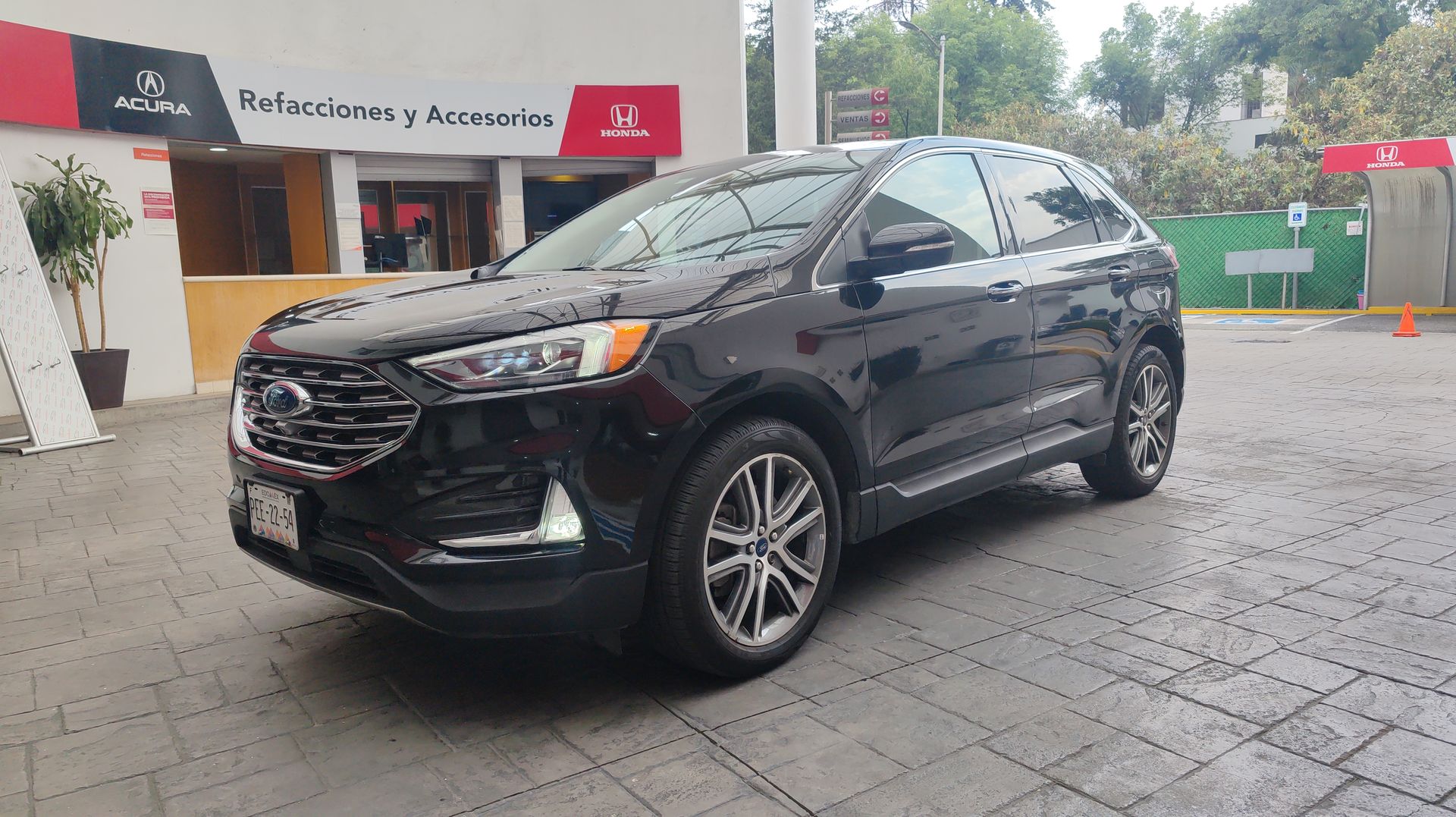 2022 Ford EDGE TITANIUM FWD 2.0 GTDI