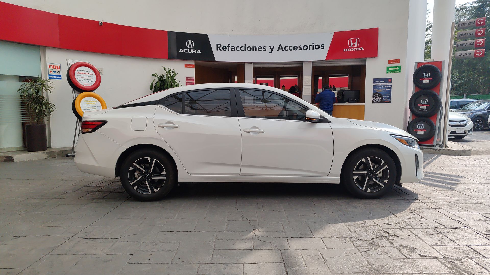 2025 Nissan SENTRA ADVANCE CVT 25