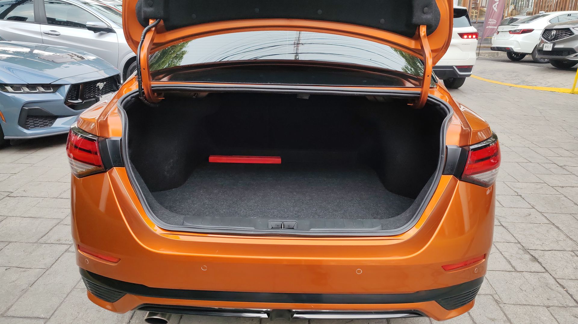 2025 Nissan SENTRA PLATINUM BITONO CVT 25