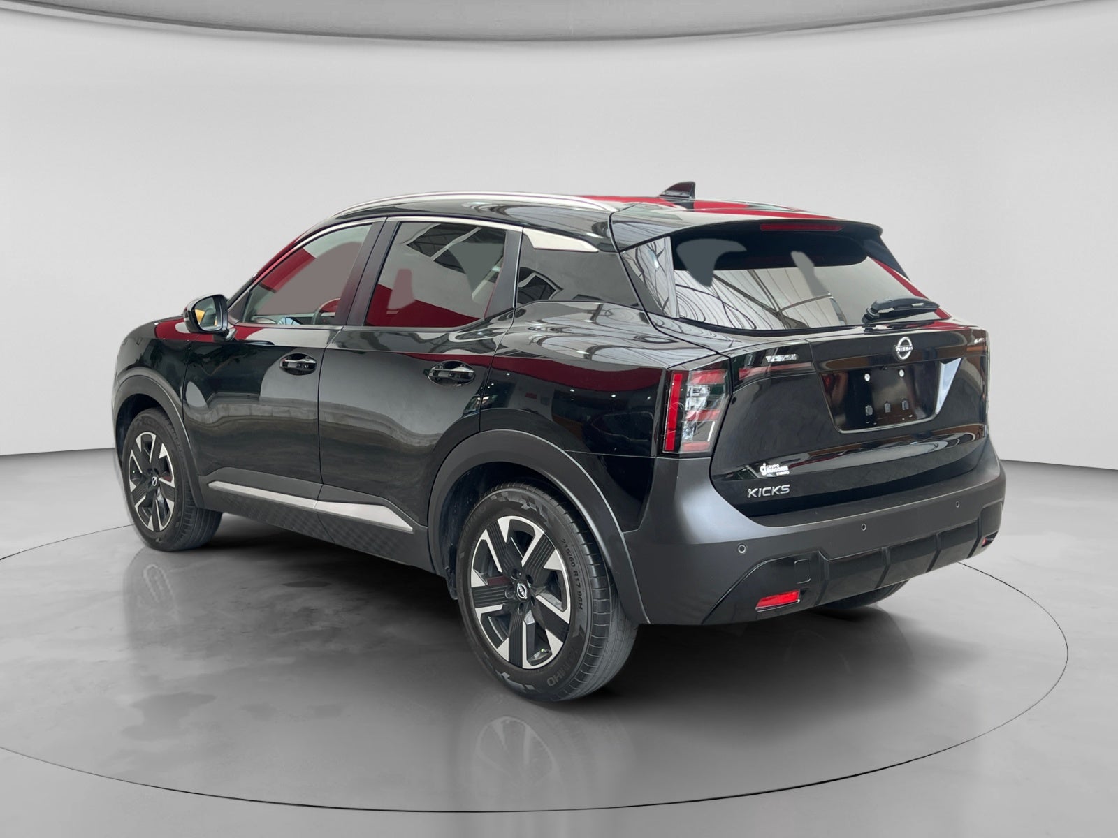 2025 Nissan KICKS ADVANCE CVT 25