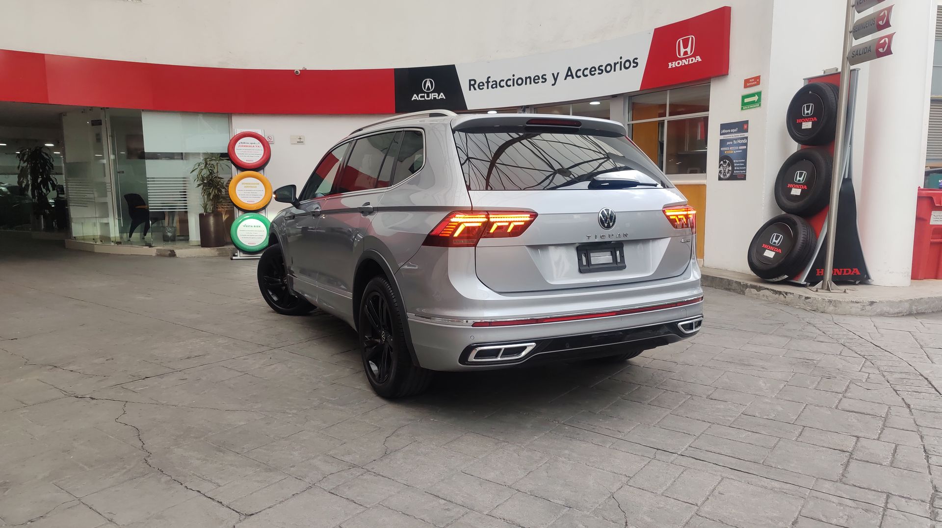 2022 Volkswagen TIGUAN R-LINE 2.0 LONG DRIVE