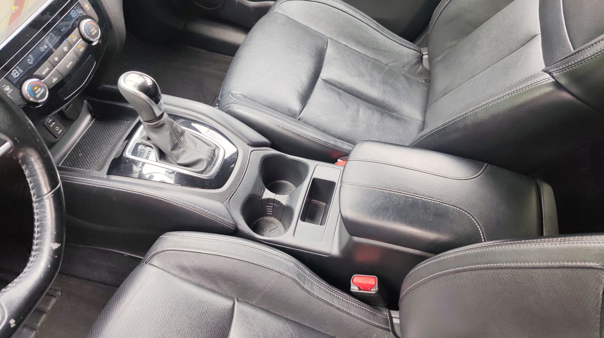 2020 Nissan X-TRAIL HYBRID CVT 2.0 LTS 4 CIL.