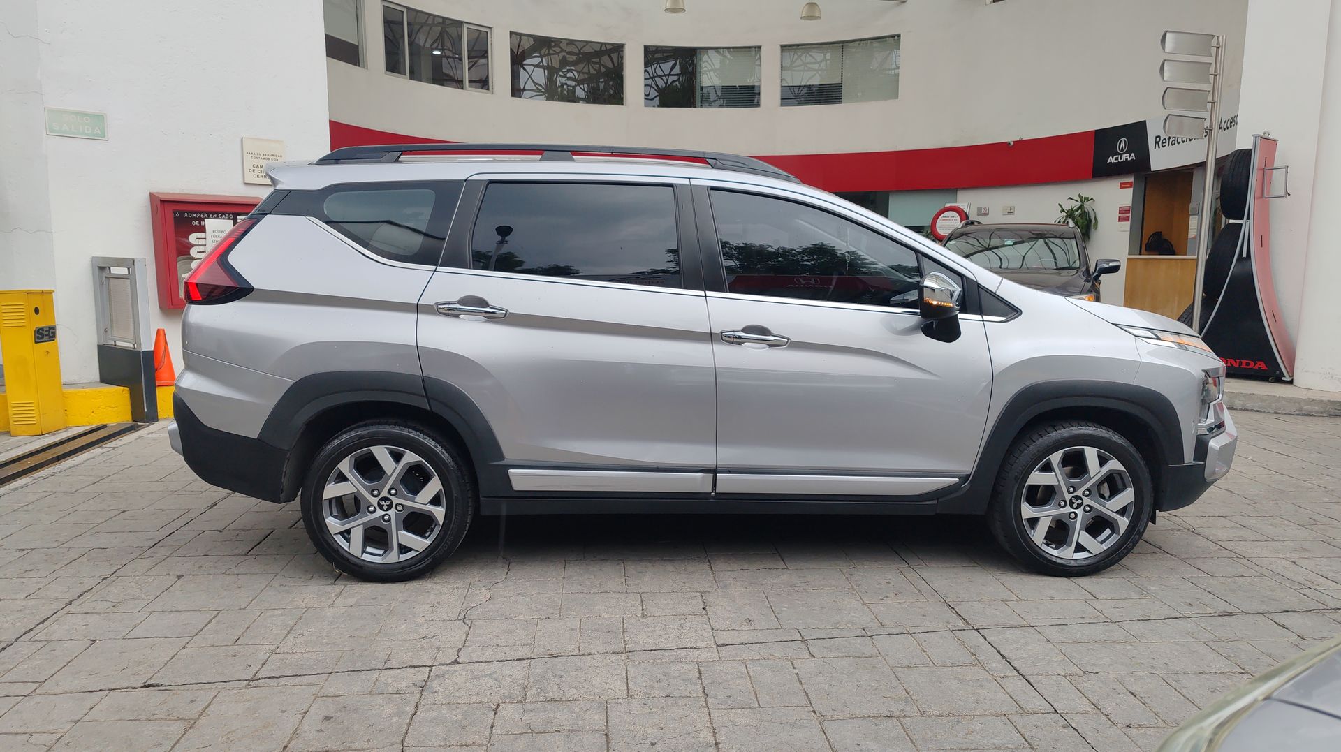 2024 Mitsubishi XPANDER CROSS LIMITED CROSS