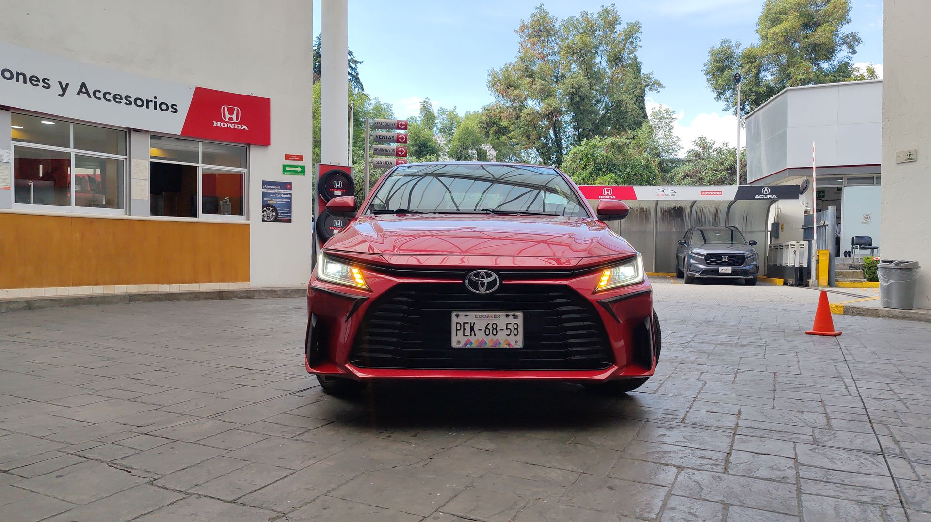 2023 Toyota YARIS S MT