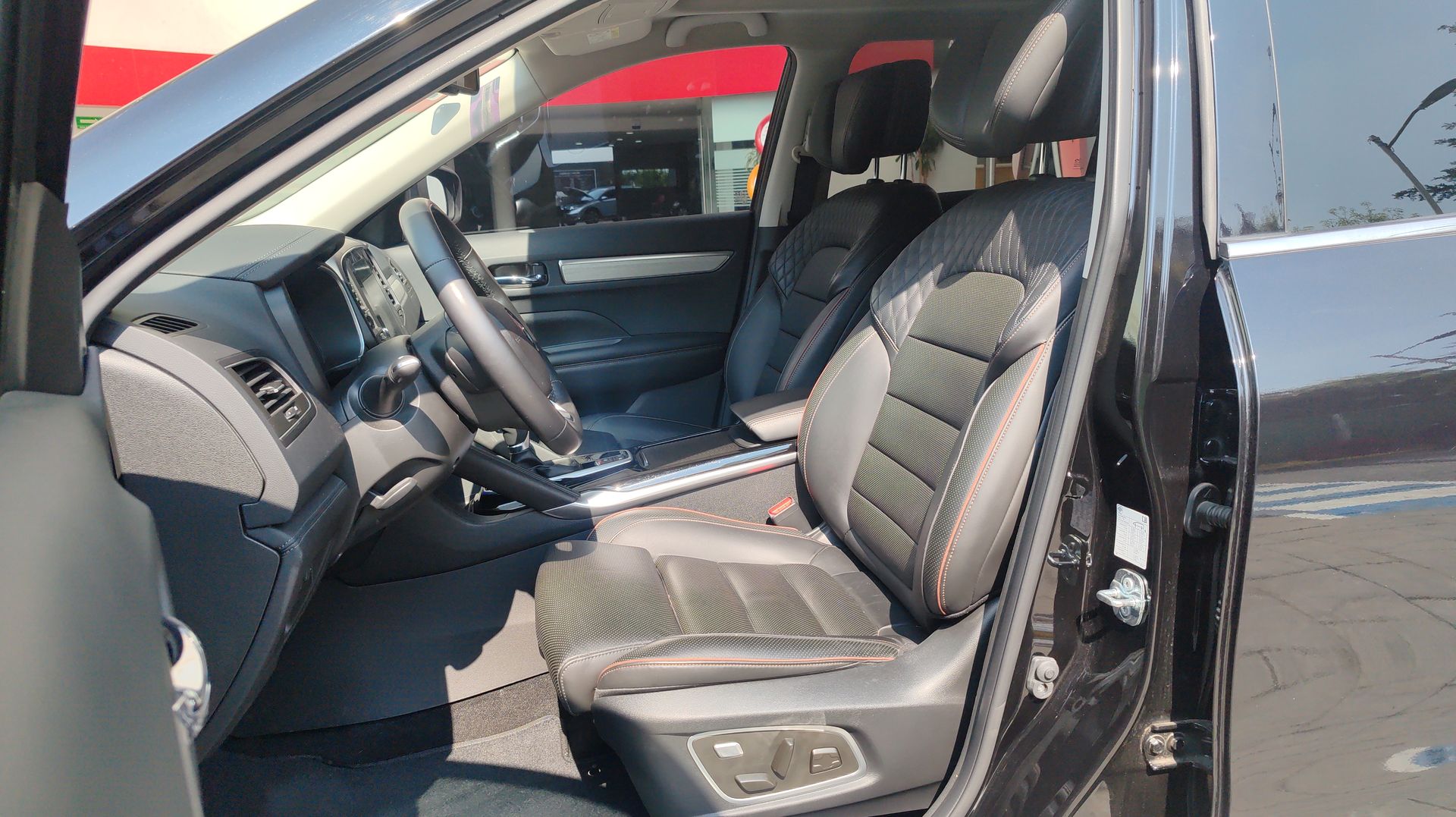 2024 RENAULT KOLEOS ICONIC