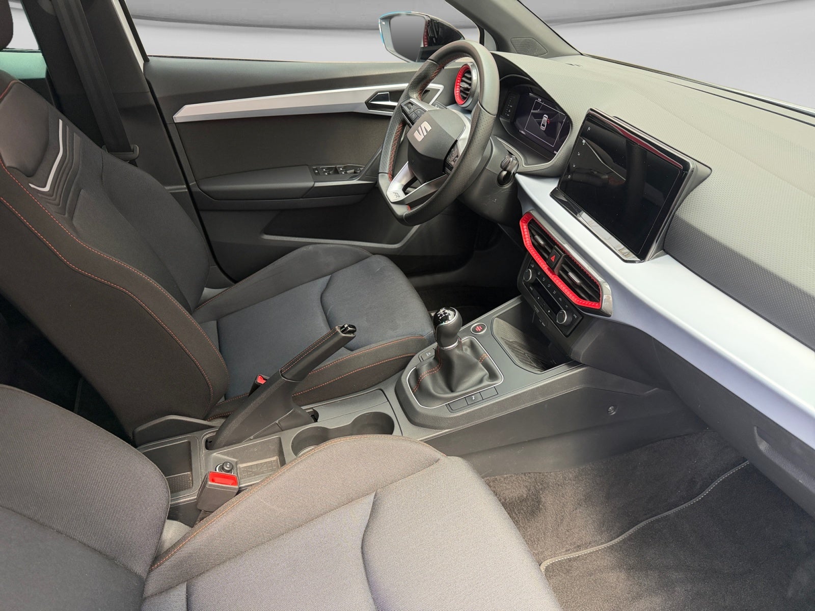2025 SEAT IBIZA IBIZA GASOLINA 4P