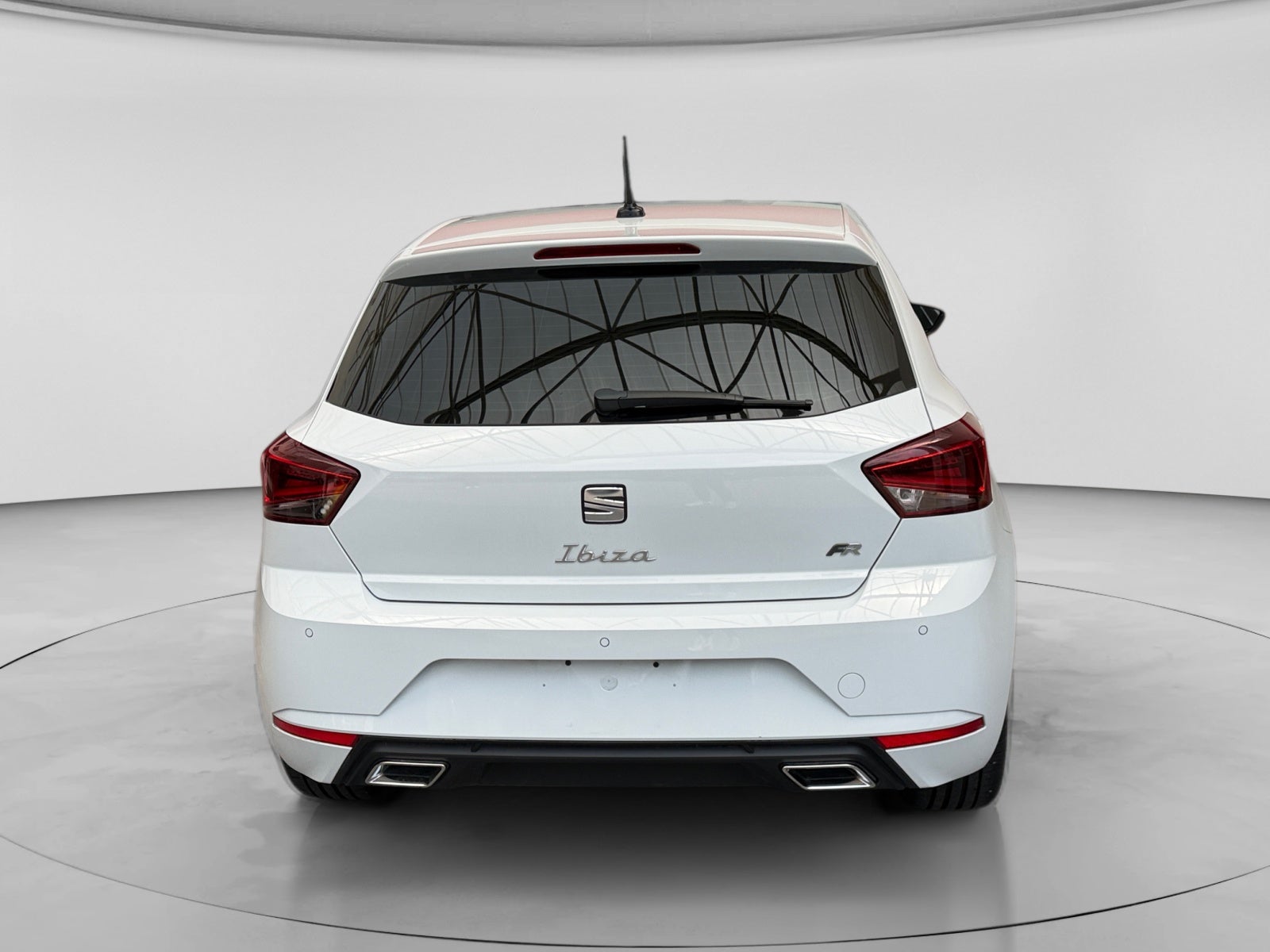 2025 SEAT IBIZA IBIZA GASOLINA 4P