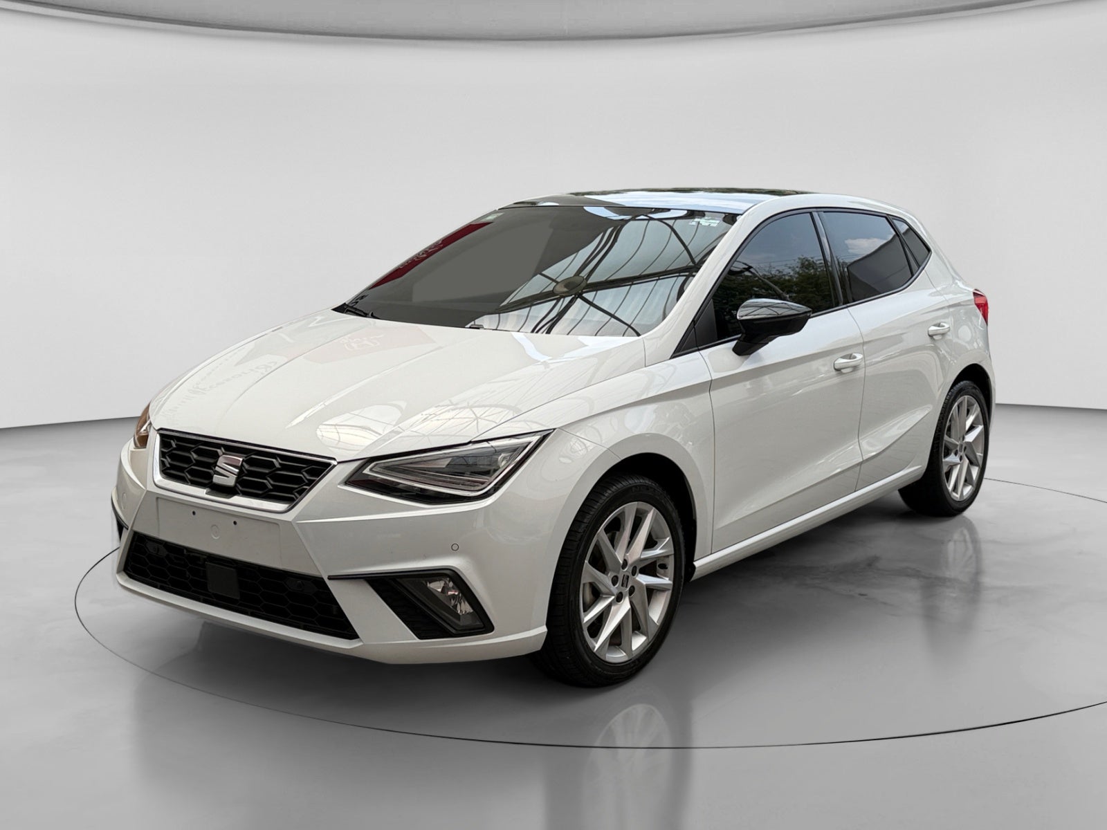 2025 SEAT IBIZA IBIZA GASOLINA 4P