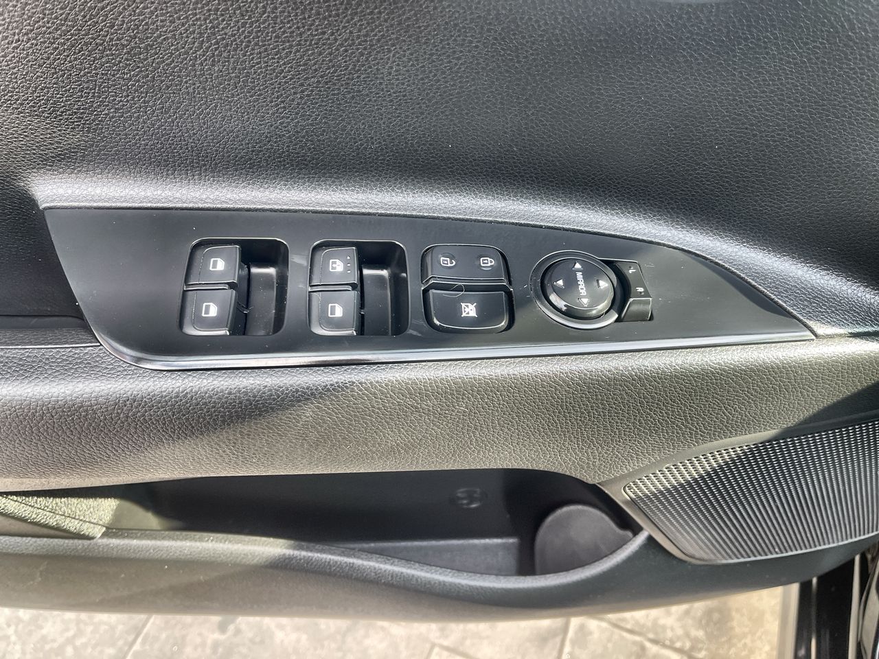 2023 Kia RIO LX TA