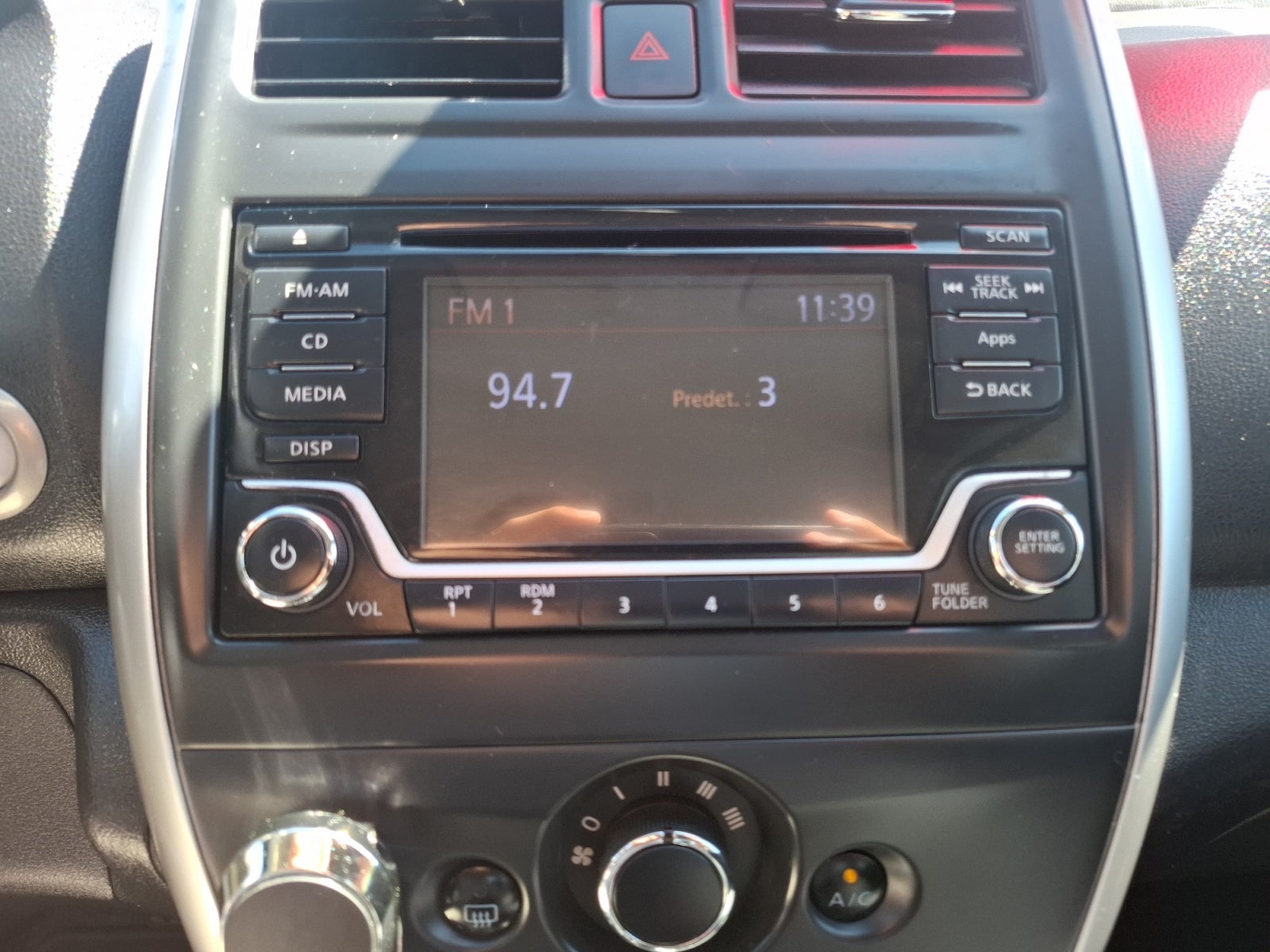 2019 Nissan VERSA ADVANCE AT AC