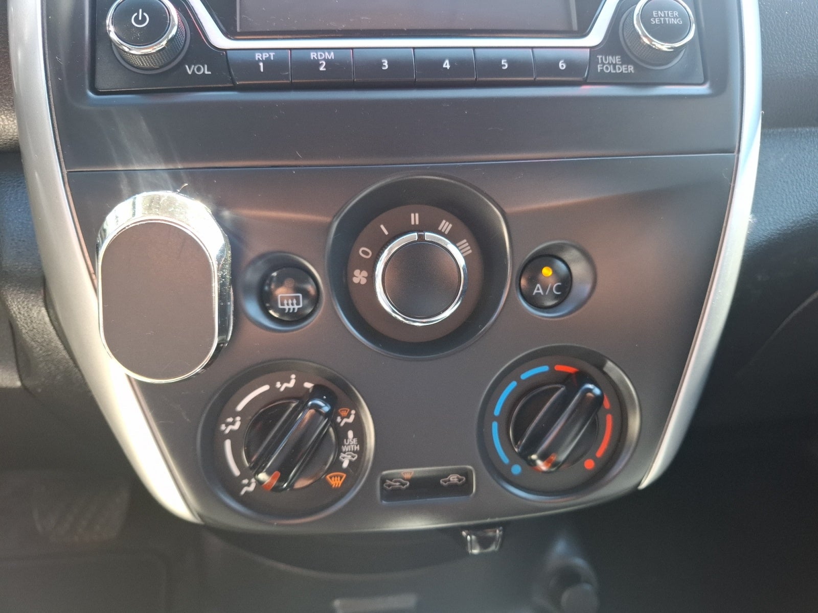2019 Nissan VERSA ADVANCE AT AC