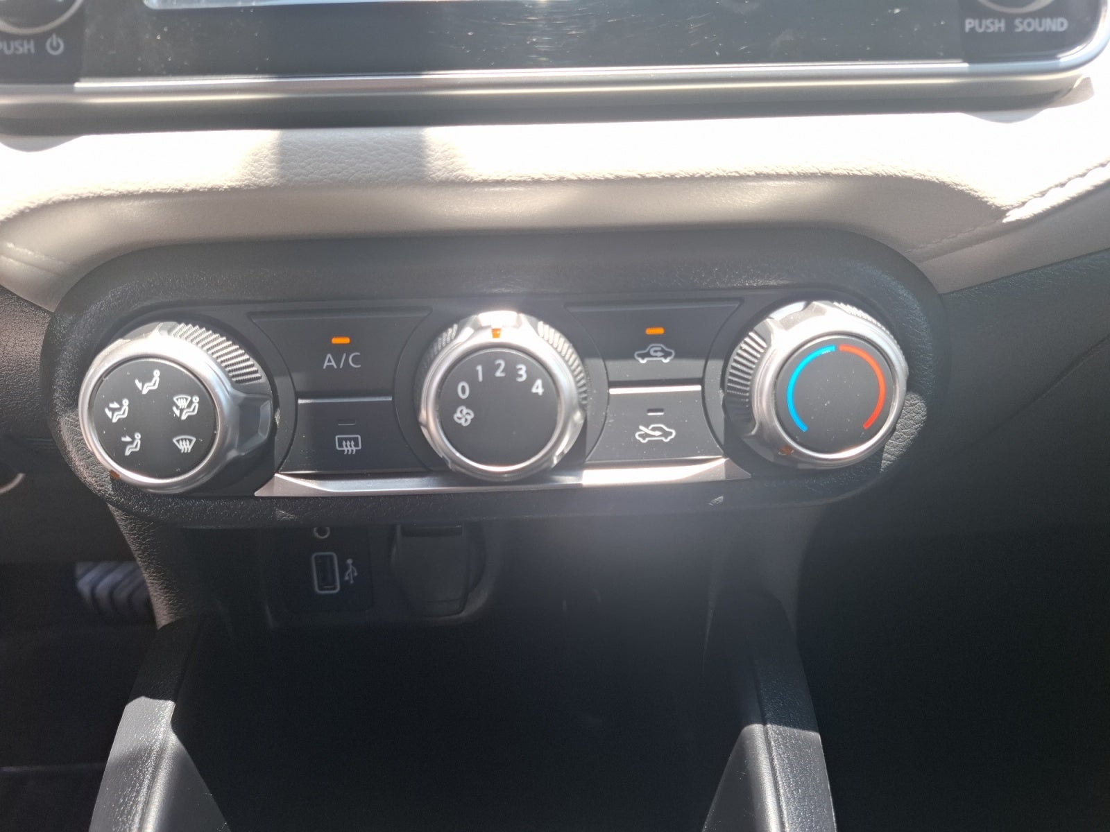 2022 Nissan VERSA VERSA ADVANCE CVT