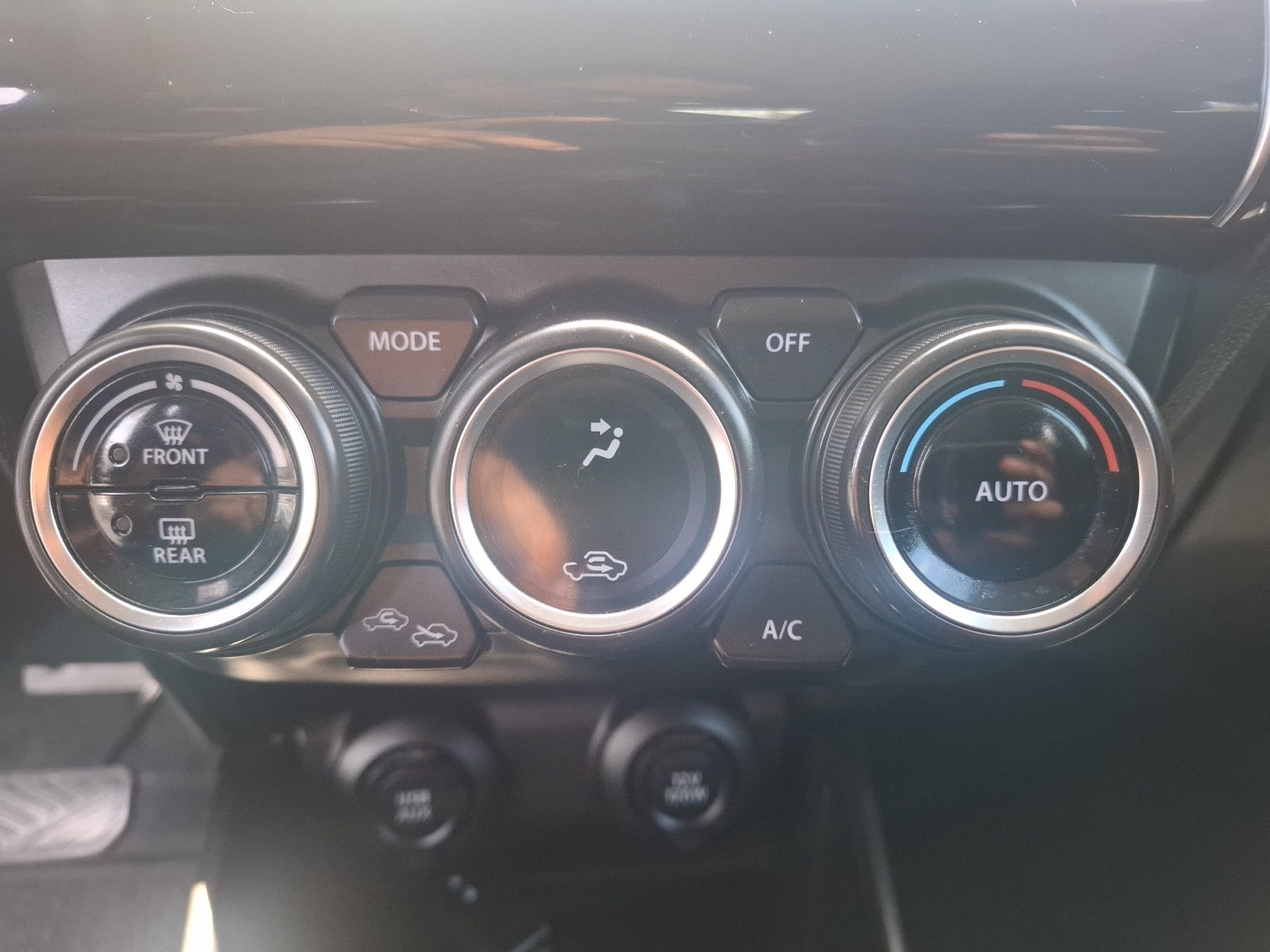 2021 SUZUKI SWIFT GLX CVT
