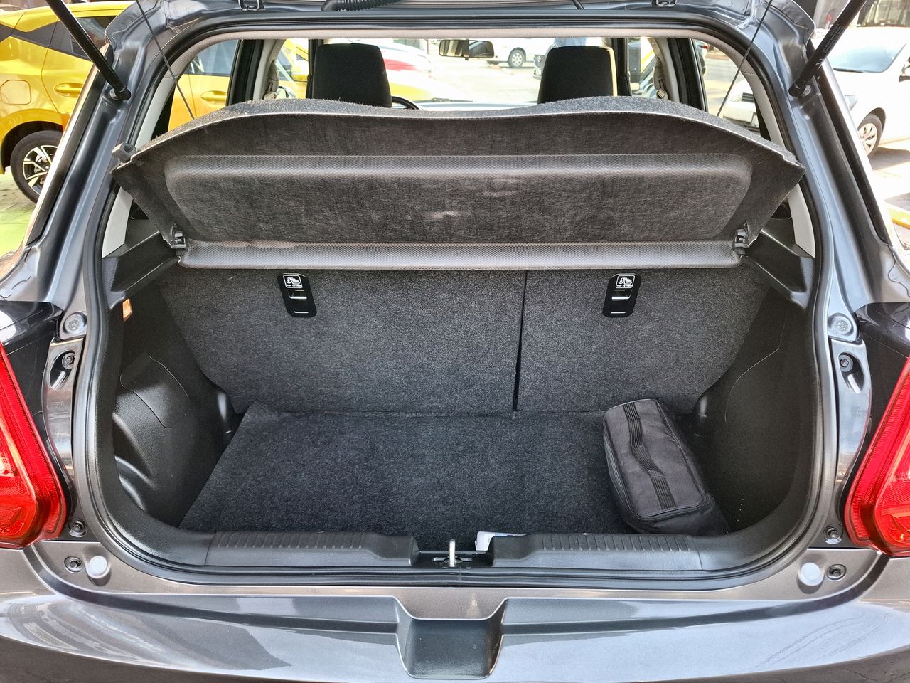 2023 SUZUKI SWIFT GLX CVT