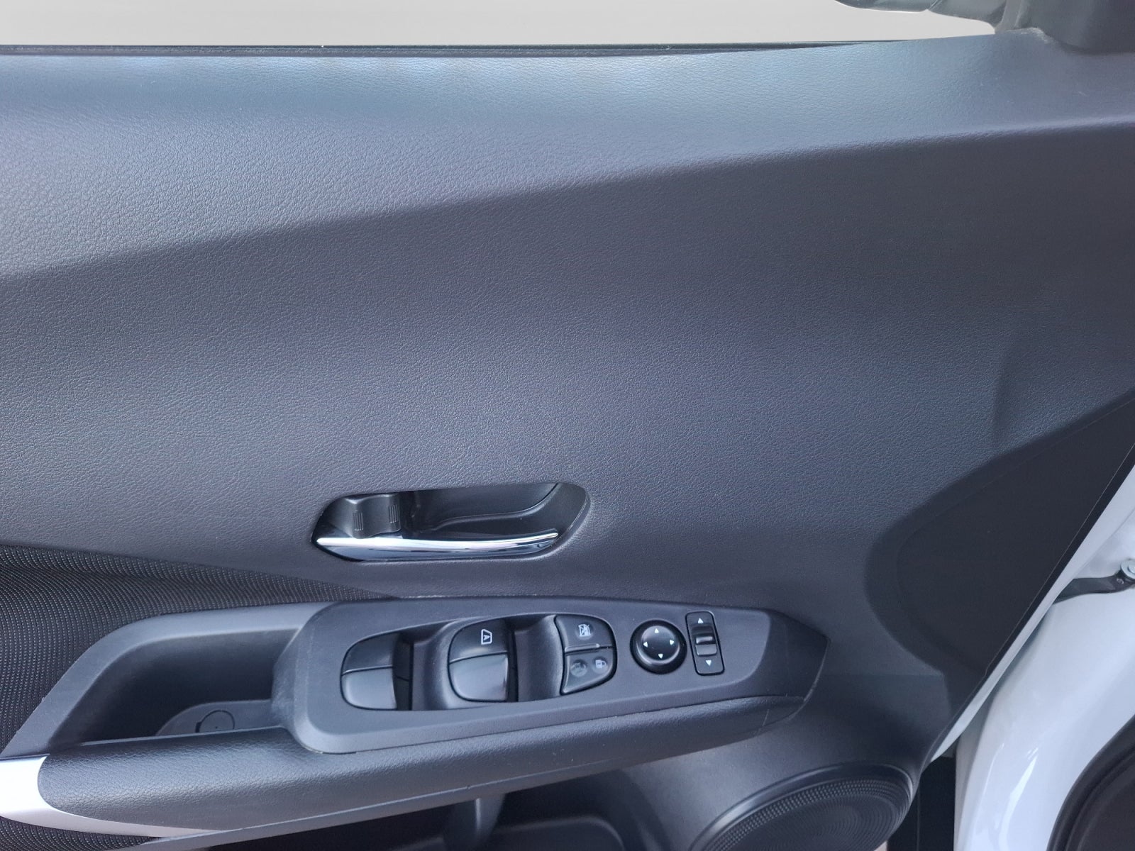 2024 Nissan KICKS PLAY ADVANCE 1.6 LTS CVT 24