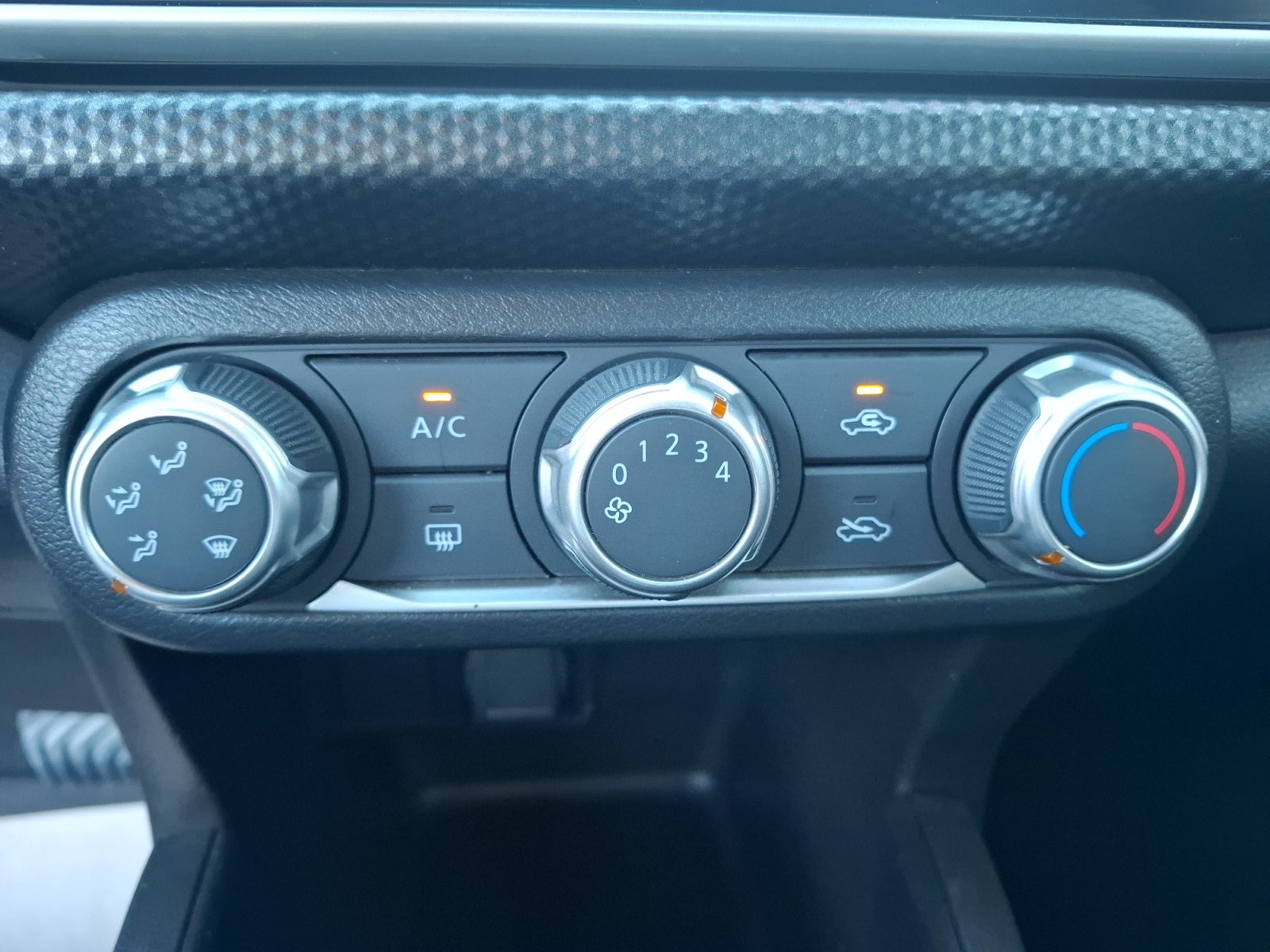 2024 Nissan KICKS PLAY ADVANCE 1.6 LTS CVT 24