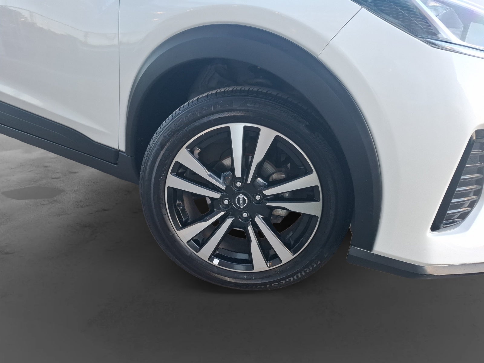 2024 Nissan KICKS PLAY ADVANCE 1.6 LTS CVT 24