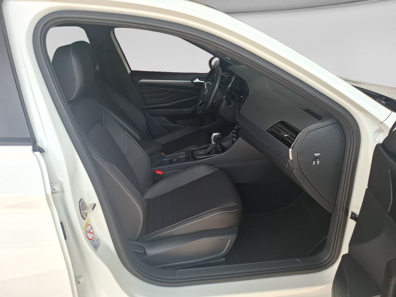 2024 Volkswagen JETTA SPORTLINE LONG DRIVE