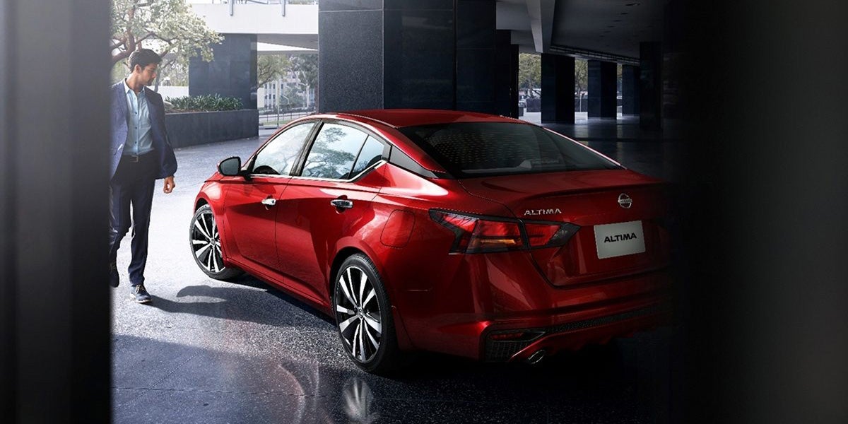 Nissan Altima Exterior2