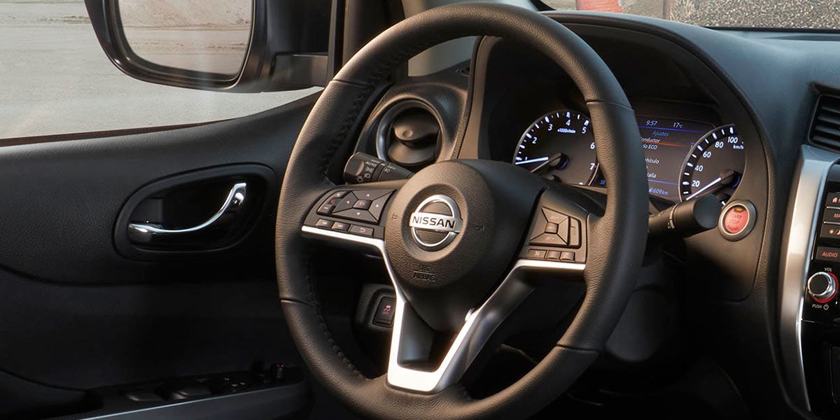 Nissan Frontier Interior1