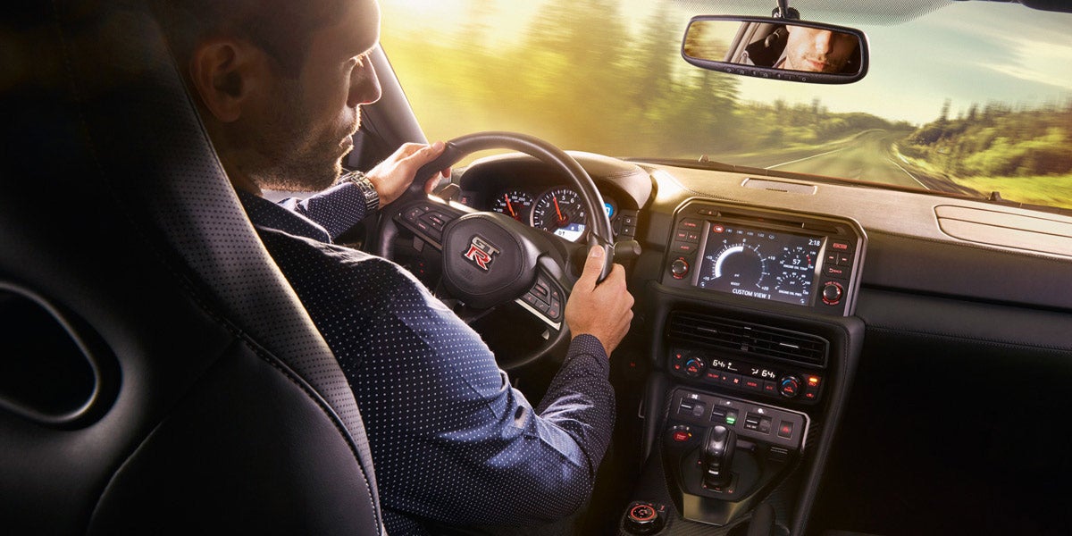 Nissan GT-R Interior6