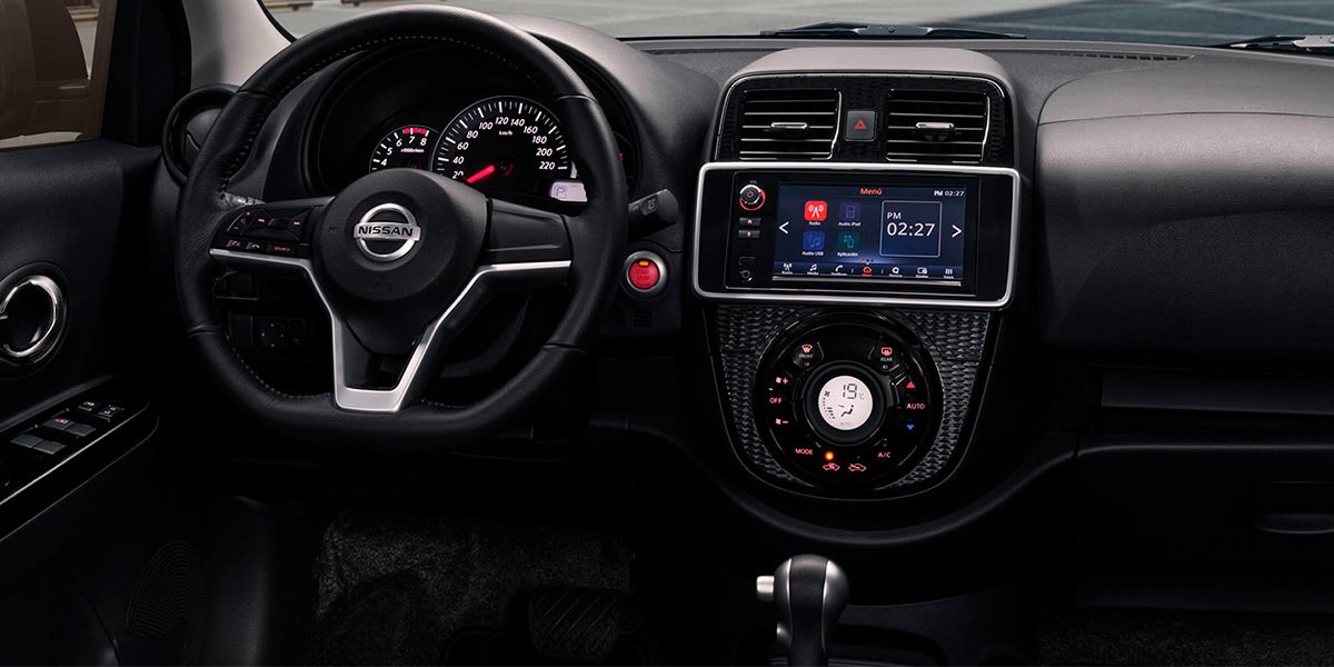  Nissan March Interior2