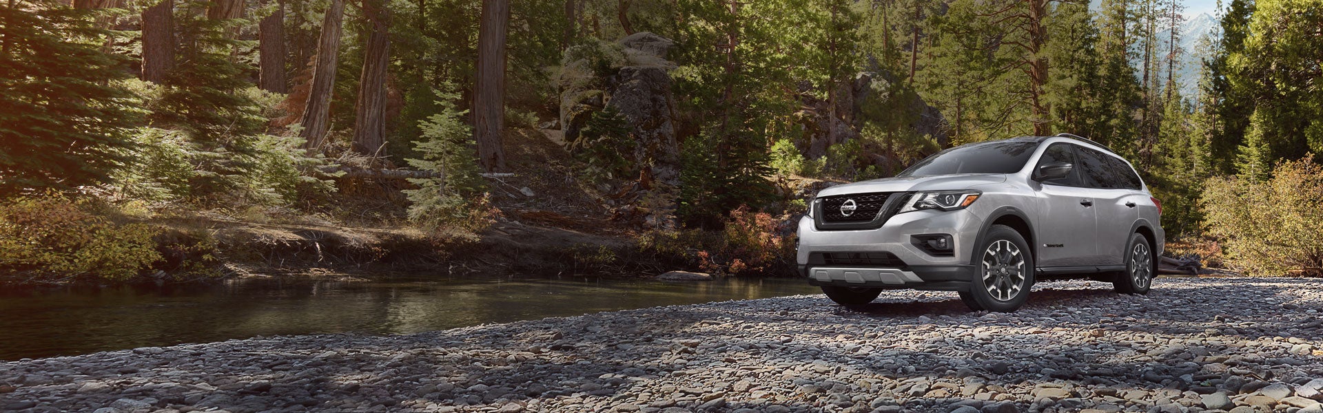 Nissan Pathfinder Banner