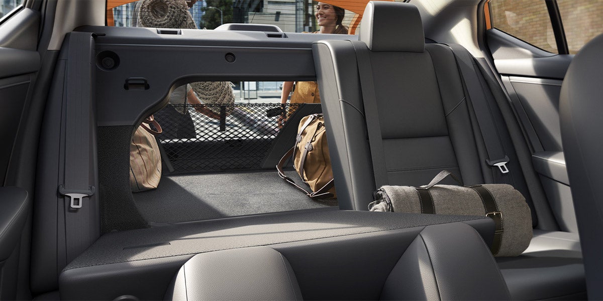 Nissan Sentra Interior2