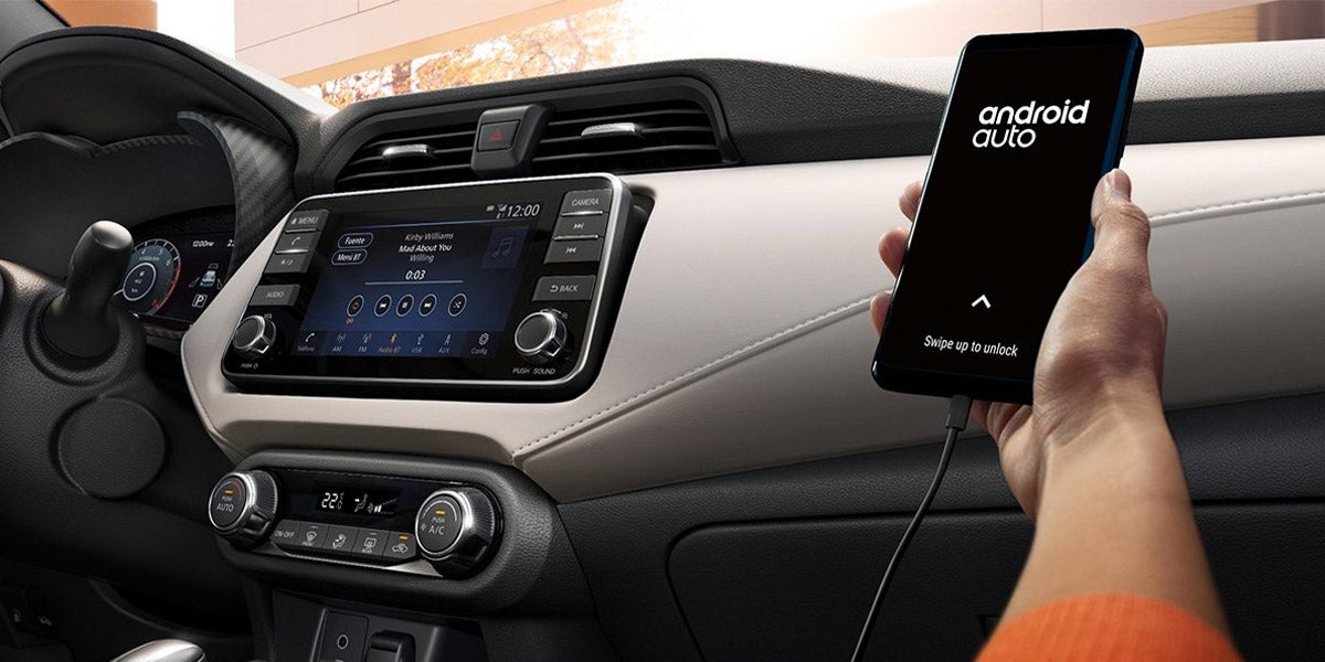 Nissan Versa Interior2