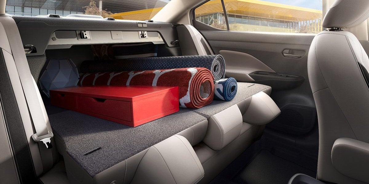 Nissan Versa Interior3