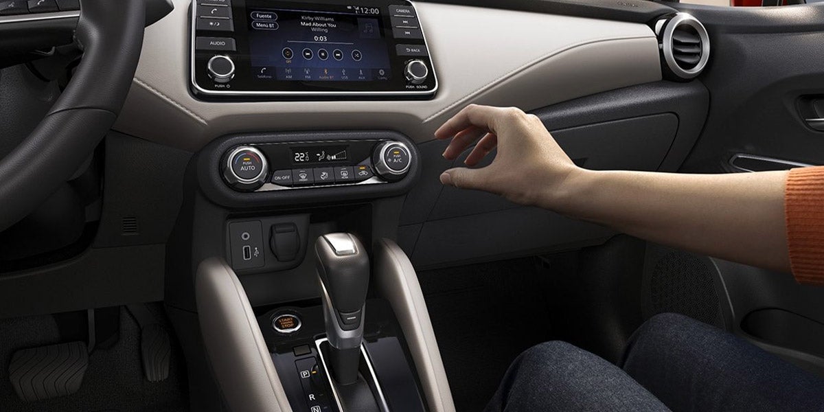Nissan Versa Interior5